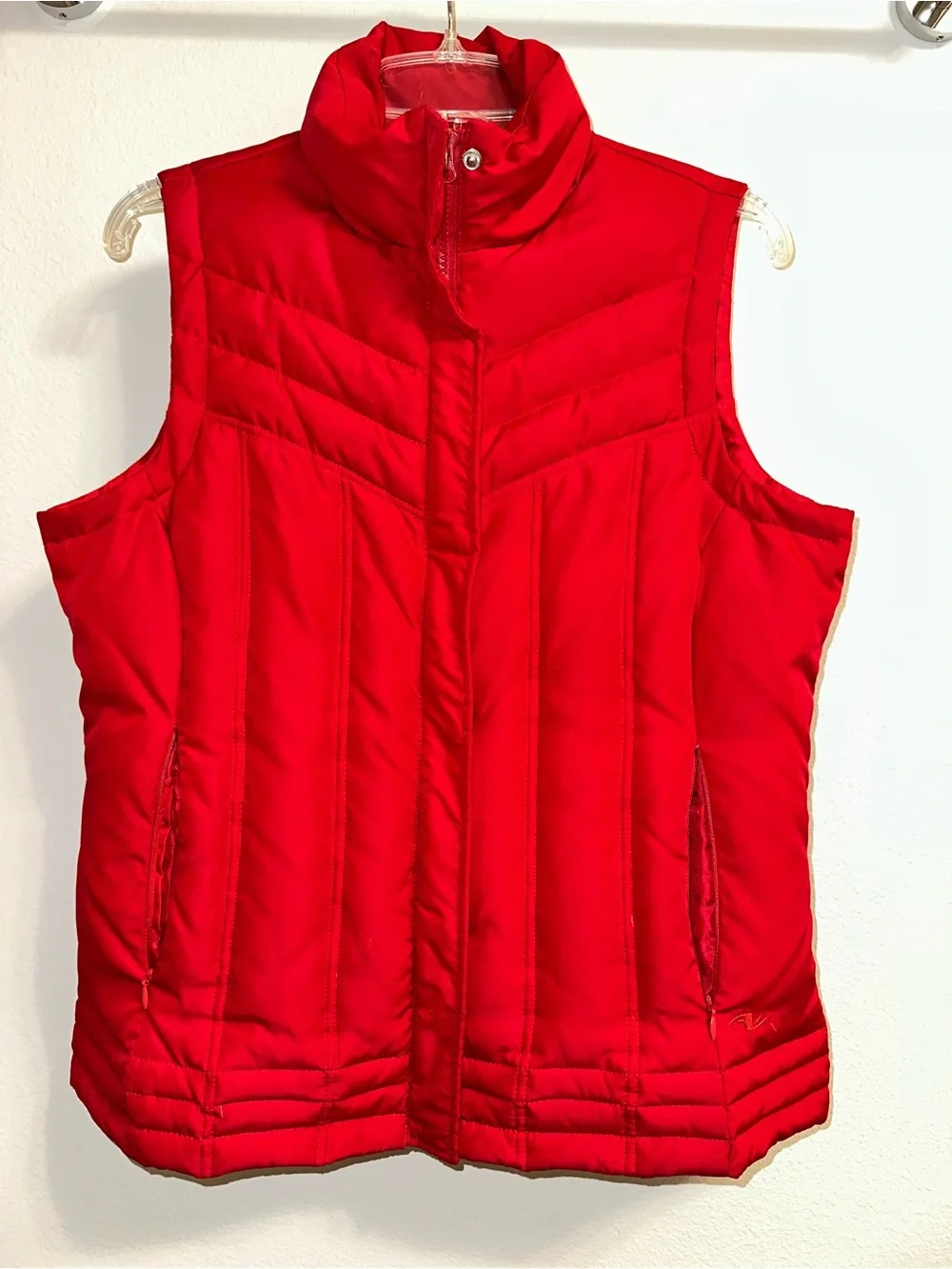 Athletic Works Red Quilted Women's Puffer Vest Ladies M 8/10 - Picture 2 of 10